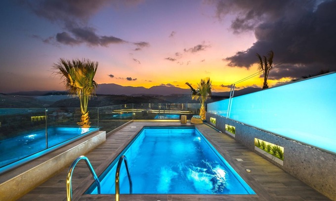 Heraklion Apartment | Oleas Suite Sun Private Pool