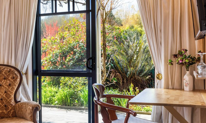 Turangi Bed & Breakfast | Olive Rabbit - Boutique Bed & Breakfast