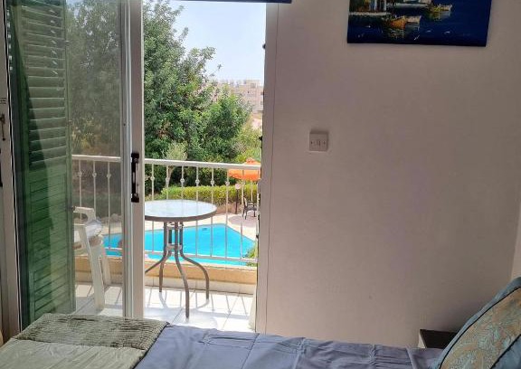 Peyia Town Villa | Olive Tree