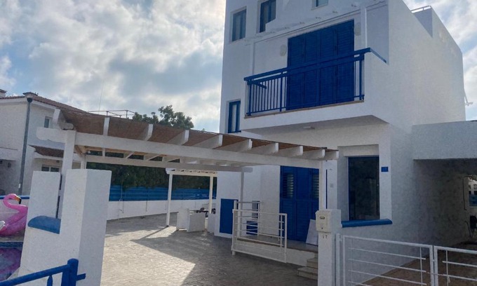 Pernera Villa | Olive Tree Villa - Protaras