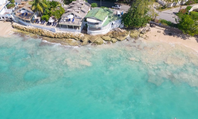 Mullins Villa | On The Water's Edge - Easy Reach