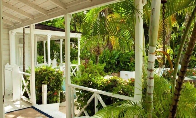 Bowling Alley Hill Villa | One And A Half Acres Of Lush Tropical Gardens