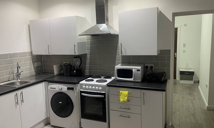 Roath Apartment | One bed Apartment