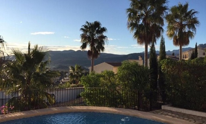 Alcalali Apartment | One Bed Apartment overlooking Jalon Valley, Costa Blanca