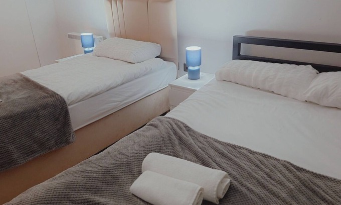 Shadwell Apartment | One Bedroom Apartment