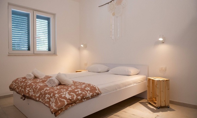 Zuljana Apartment | One bedroom apartment with air-conditioning Žuljana, Pelješac (A-23994-c)
