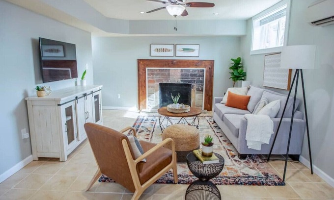 Edgewood House | One Bedroom Apartment in heart of ATL