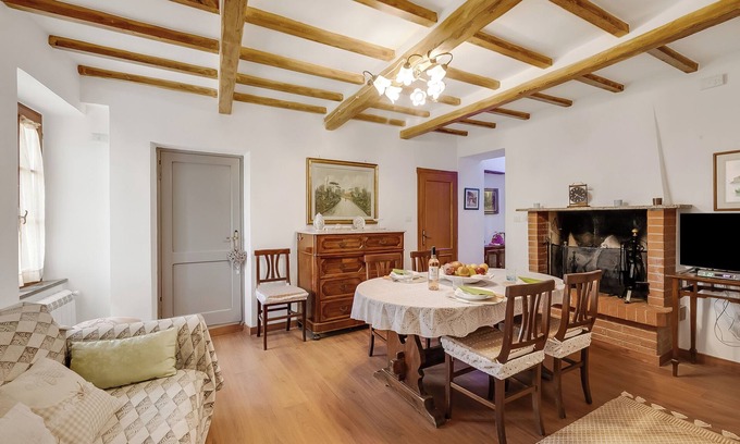 Panicale Apartment | One Bedroom Apt With Pool And Garden, Panicale, Italy