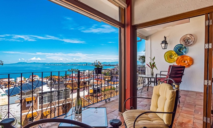 Downtown Puerto Vallarta Condo | One bedroom home/condo Stunning Views, Old Town