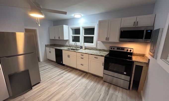Hayward House | One Level Downtown Hayward