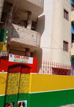 Luxor House | One Love Guesthouse & Restaurant