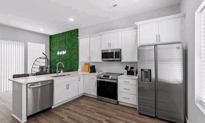 Chattanooga House | One Of A Kind townhouse with mountainline views of the city