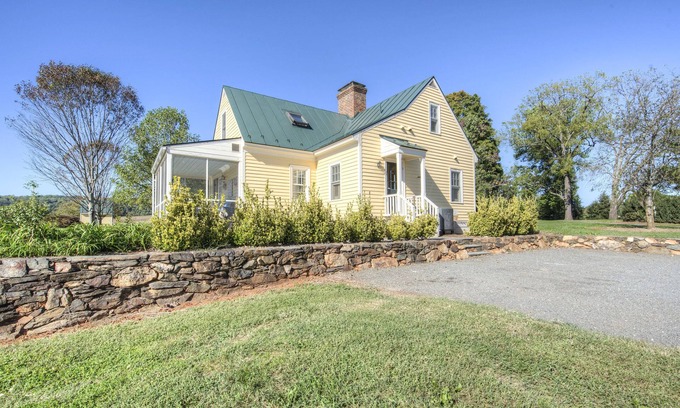 Orange House | One of Central Virginia's most historic Private Guest Residences
