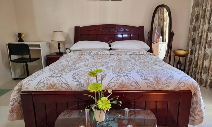 Pasay Apartment | One Palm Tree Villas - Unit 3i and 3j