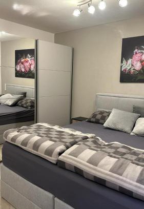 Aubing-Sud Apartment | One-Room Studio Apartment - S8 Direct from Airport and 15 minute from Oktoberfest