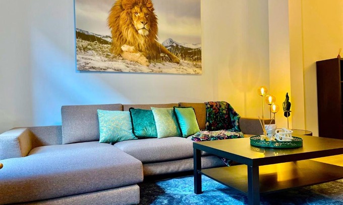 Klein-Antwerpen Apartment | OneLuxStay near Fashion District