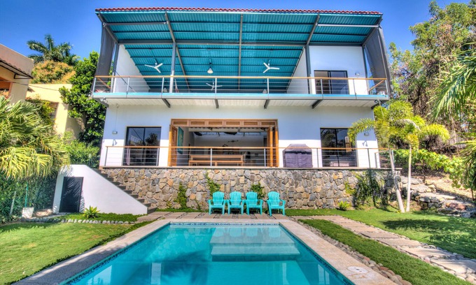 El Sunzal House | OneWaveSurfHouse Playa Sunzal - Brand New Ocean Villa!
