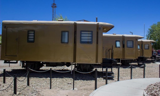 Uyuni Hotel | Onkel Inn Wagon Sleepbox Uyuni