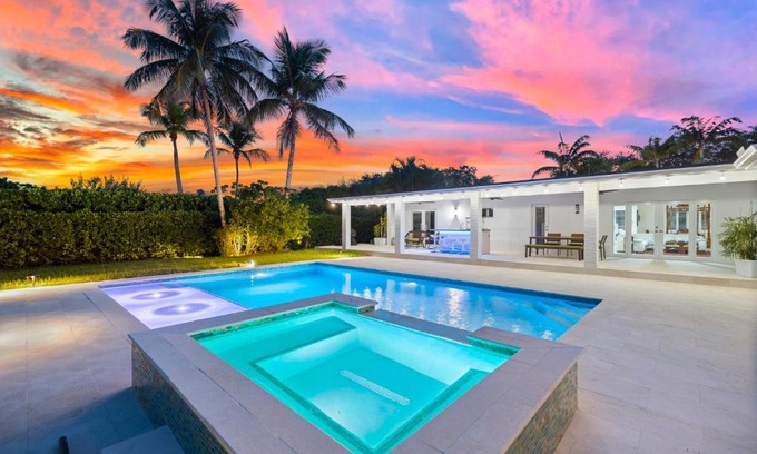 Ludlam House | Opal Oasis - Pool, Spa, Luxury in Great Location!