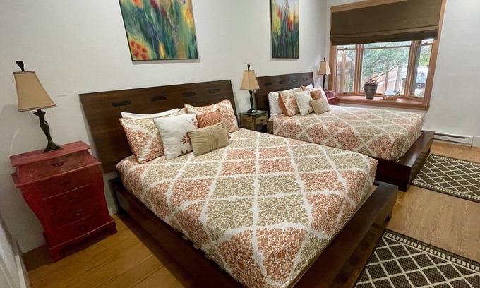 Westcliffe Hotel | Open concept kitchen/living & dog friendly