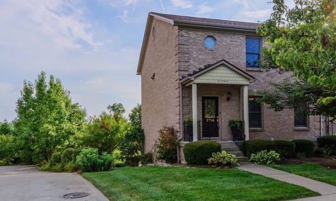 Masterson Station House | Open & Spacious Townhouse close to KY Horse Park/Keeneland/Downtown