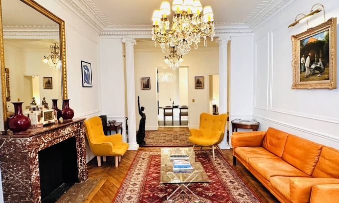 Vivienne Apartment | Opera/louvre Luxury 2bd/2bth APT With Elevator