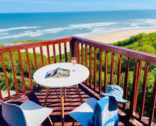 Blue Horizon Bay Apartment | Opi-See