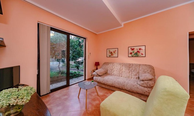 Dobrota Apartment | Orange Dream Apartment