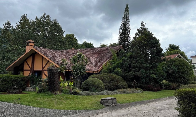 Xicotepec Cottage | Orange House