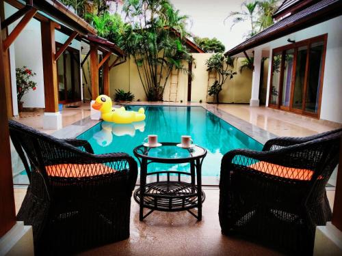 Bophut Villa | Orange palm pool villa