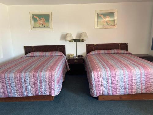 Ontario Hotel | Oregon Trail Motel By Townhouse Ontario OR
