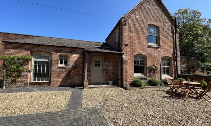 King's Bromley Cottage | ORGREAVE COTTAGE, family friendly, luxury holiday cottage in Alrewas