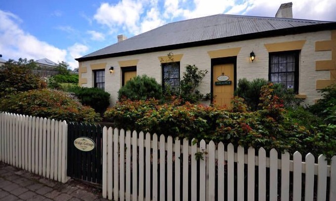 Richmond Cottage | Original 1823 Bridge Cottage/Sergeants Cottage