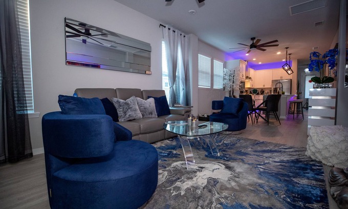 Colonialtown South House | ORL Modern Zen Vibe Brand new 2/2 construction in the Heart of Downtown Orlando