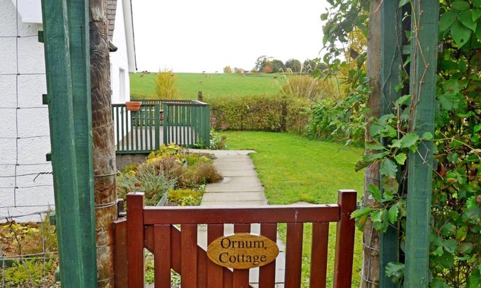 Marybank House | Ornum Cottage
