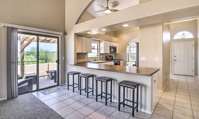 Catalina Shadows Estates Cottage | Oro Valley Home w/Hot Tub & Mountain Views!