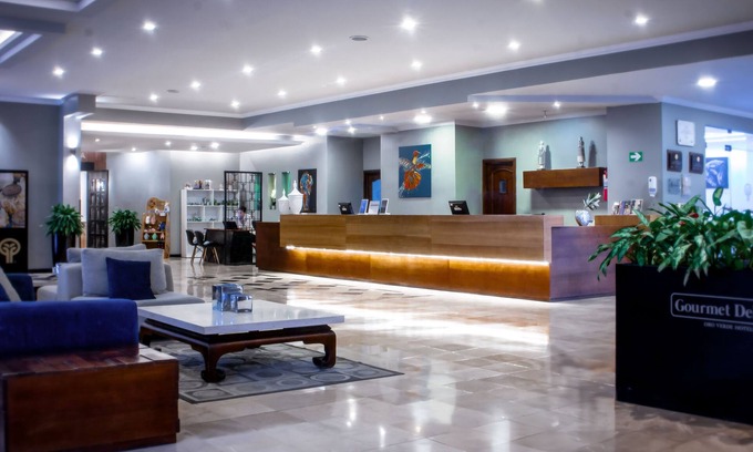 San Sebastian Hotel | Oro Verde Cuenca