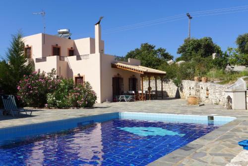 Axos Villa | Oros Villas