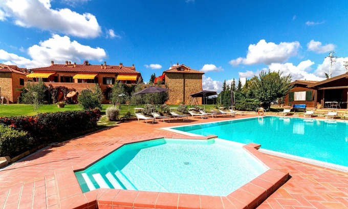 Sughera Apartment | ORTENSIA, 2 bedrooms apartment with swimming pool