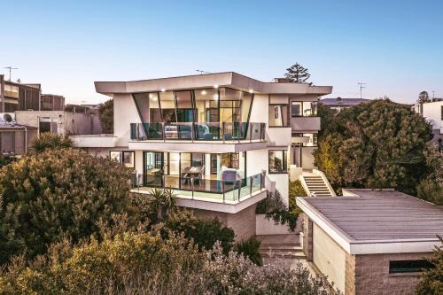 Ocean Grove House | Orton Oceanview Luxury Retreat