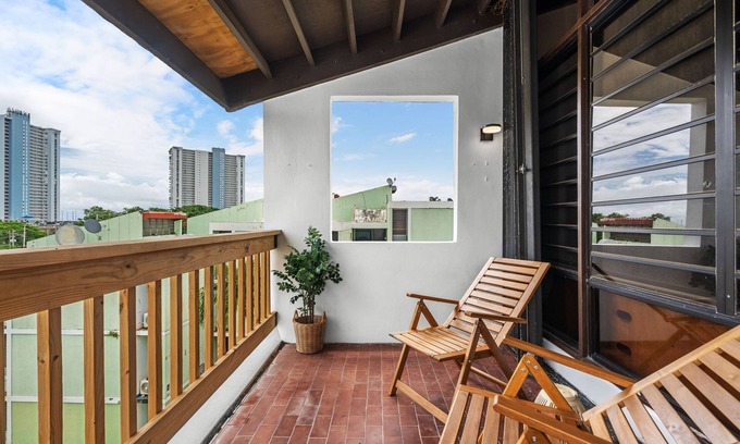 Sardinera Apartment | Otium Ideal Marina Getaway Balcony Parking
