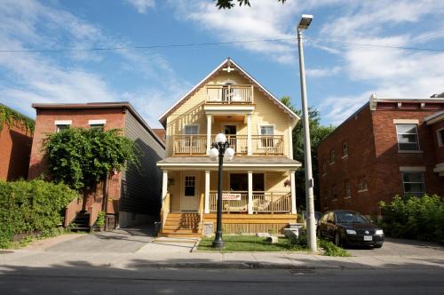 ByWard Market Hostel | Ottawa Backpackers Inn
