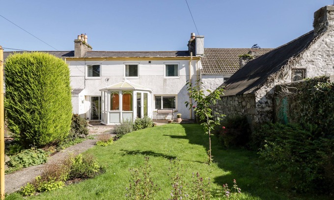 Stranraer Cottage | OTTERS HOLT, pet friendly, character holiday cottage in Stranraer