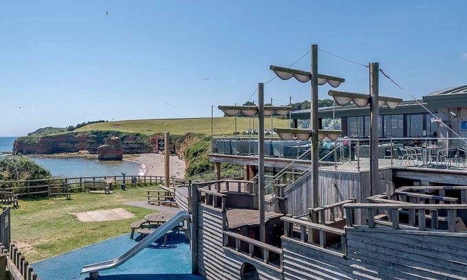 Otterton House | Otterton Premier Plus 2