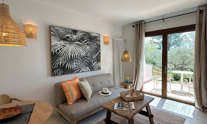 Lorgues Cottage | Our Cottage at LesPervenches-Provence is the perfect Provencial getaway.