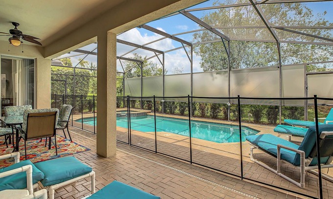 Windsor Hills Villa | Our DisneyDreamVilla - minutes to DisneyWorld!