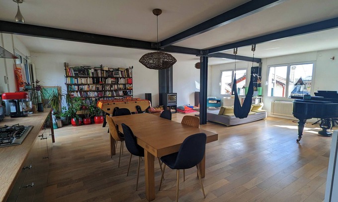 Noisy-le-Sec House | Our lovely and quiet house with garden awaits you.