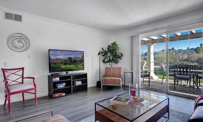 Palm Springs Apartment | Our Mesquite-Refreshed 1st floor nature preserve & mtn view condo!