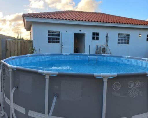 Santa Cruz House | ~*Our Paradise*~ 3-bedroom home with a pool