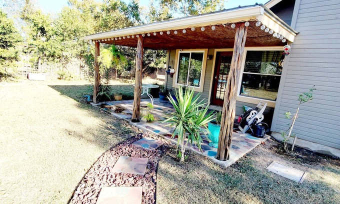 Martindale House | Outdoor Lovers Paradise Near the River